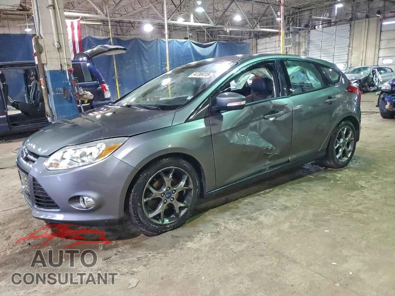 FORD FOCUS 2014 - 1FADP3K2XEL245901