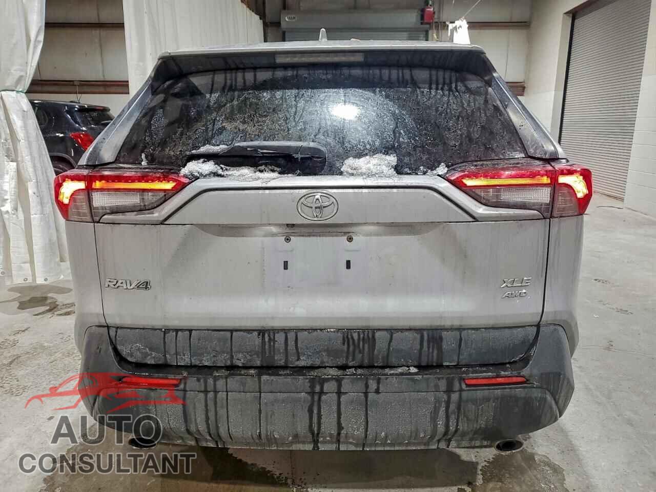 TOYOTA RAV4 2019 - JTMP1RFV8KD010256