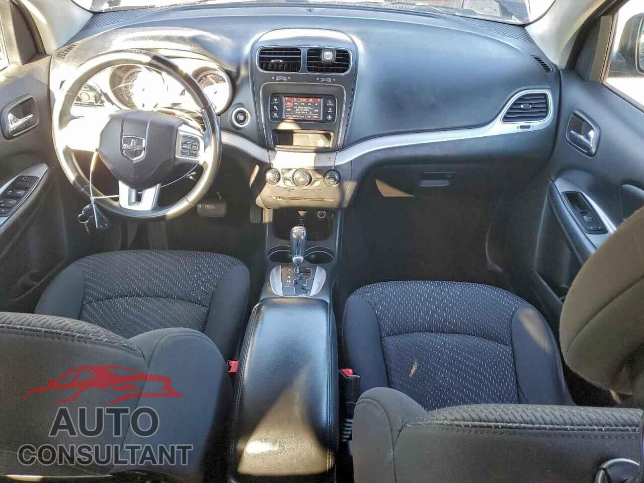 DODGE JOURNEY 2017 - 3C4PDDBG3HT556029