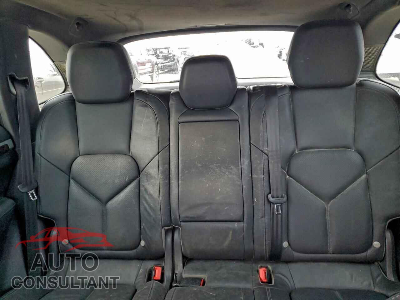 PORSCHE CAYENNE 2012 - WP1AA2A24CLA03854
