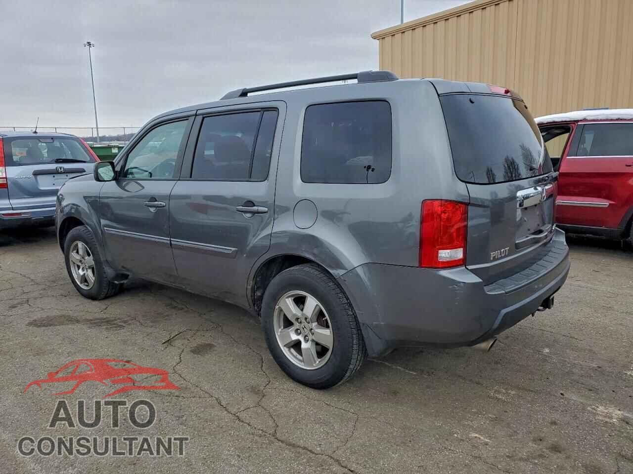 HONDA PILOT 2011 - 5FNYF4H71BB014925