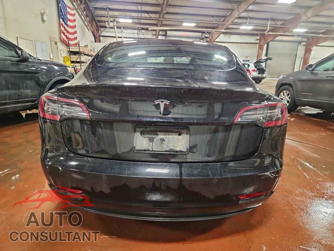 TESLA MODEL 3 2021 - 5YJ3E1EA1MF985616