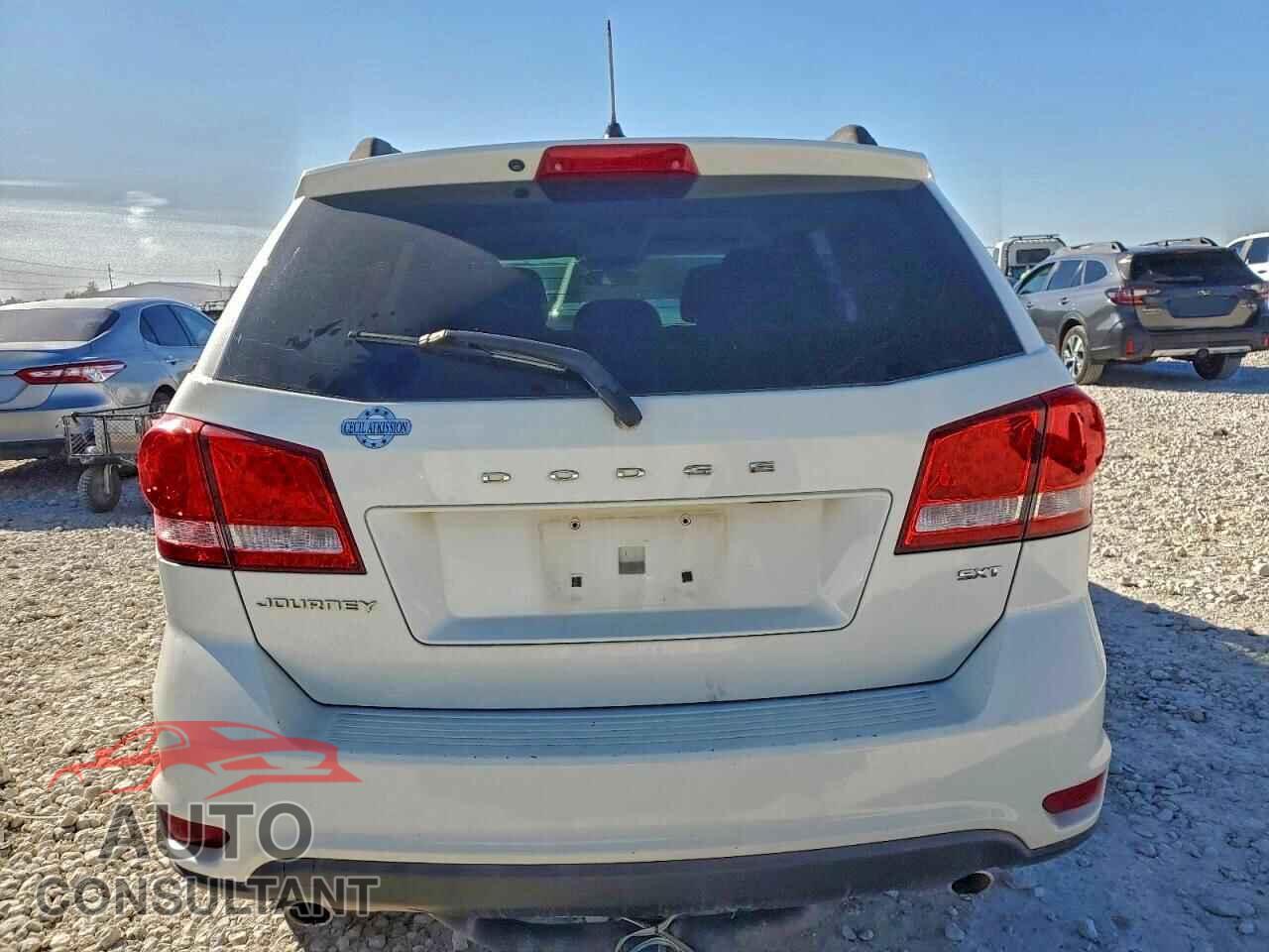 DODGE JOURNEY 2012 - 3C4PDCBG2CT297326