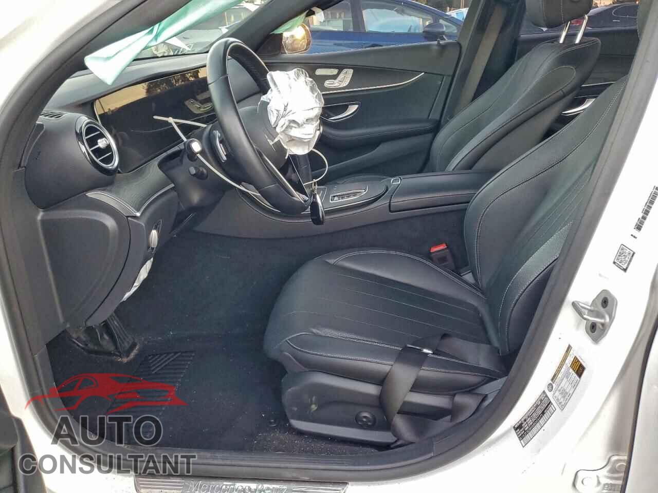MERCEDES-BENZ E-CLASS 2021 - W1KZF8DBXMB004475