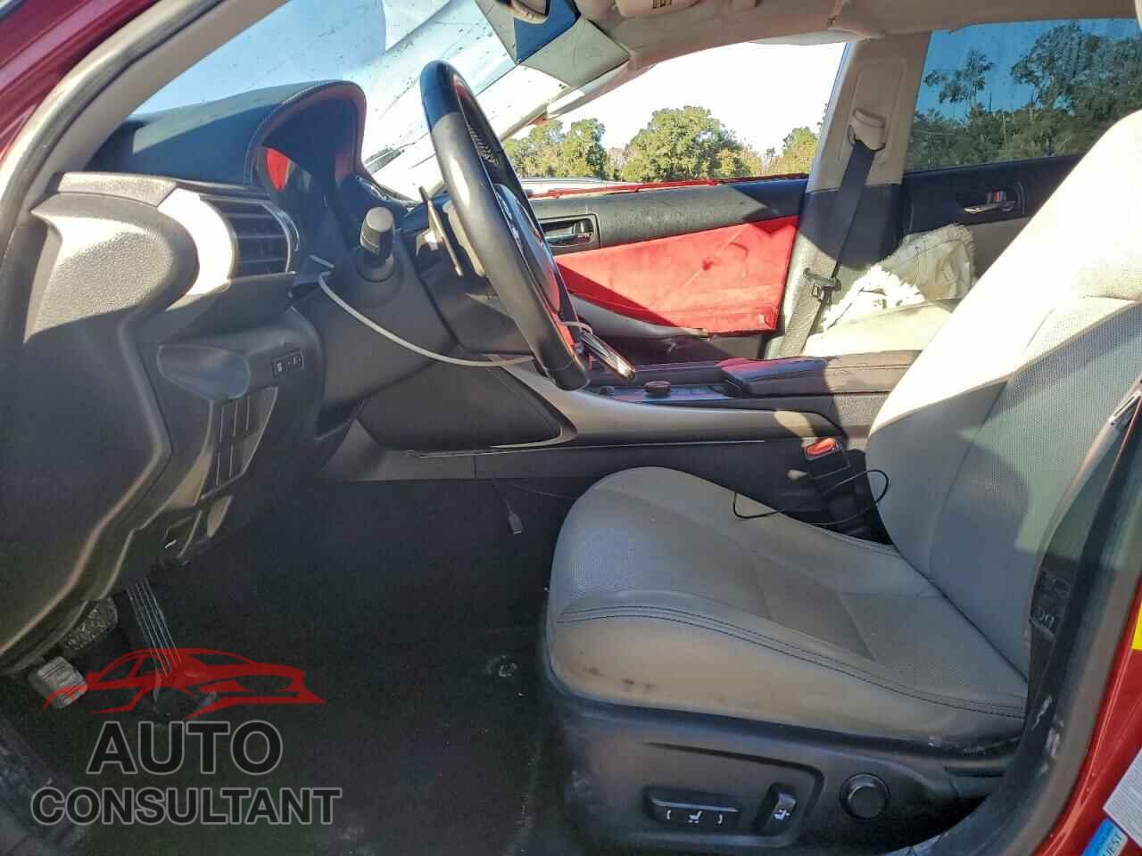 LEXUS IS 2015 - JTHBF1D22F5047100