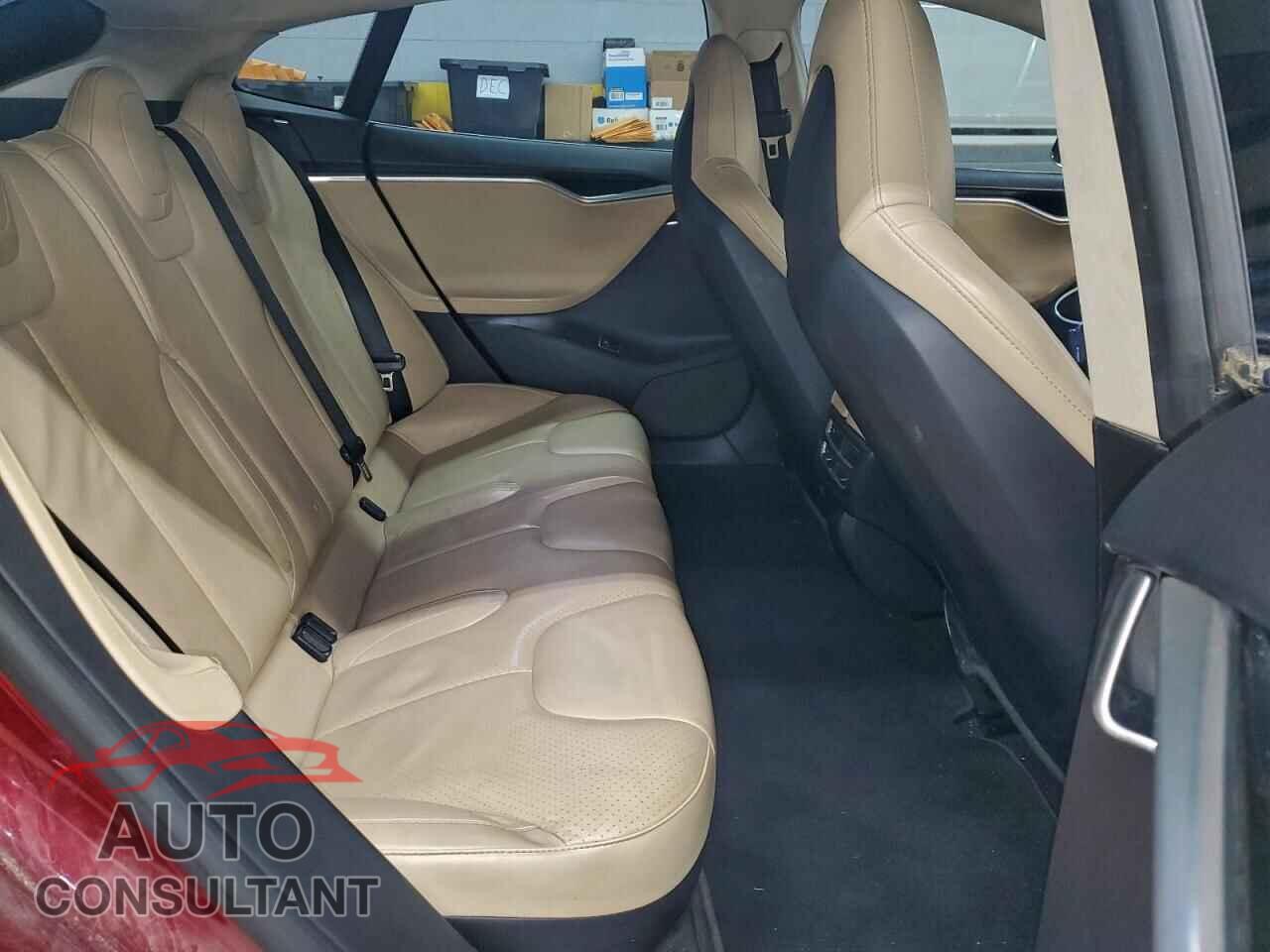TESLA MODEL S 2012 - 5YJSA1DN9CFS00947