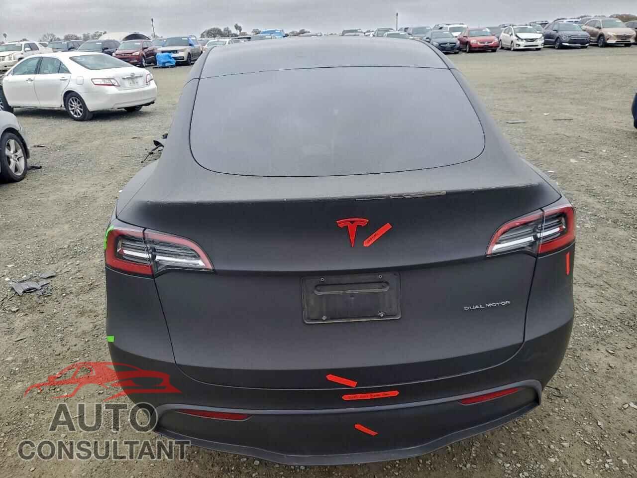 TESLA MODEL Y 2023 - 7SAYGDEE3PF764885