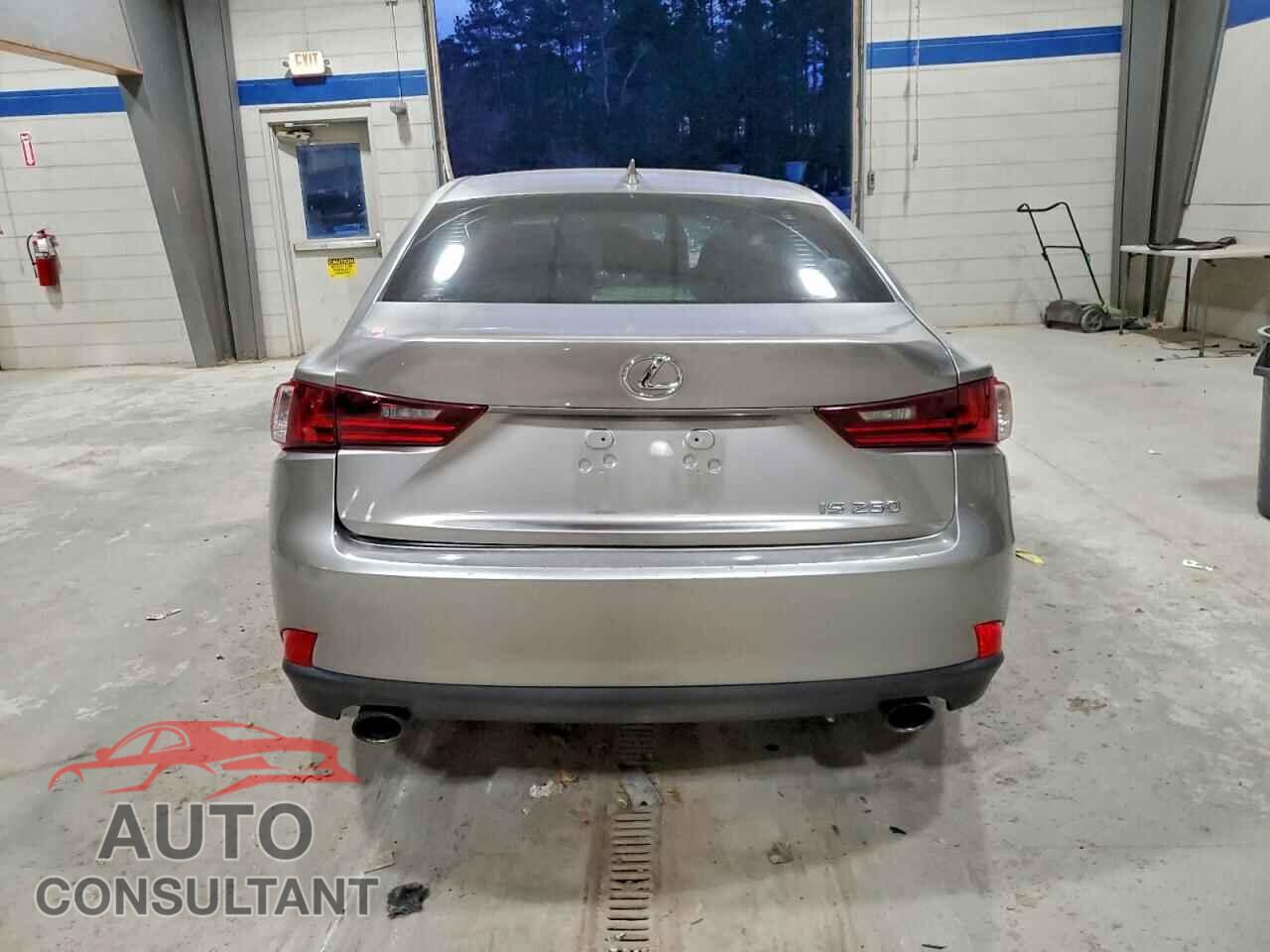 LEXUS IS 2014 - JTHBF1D24E5018034