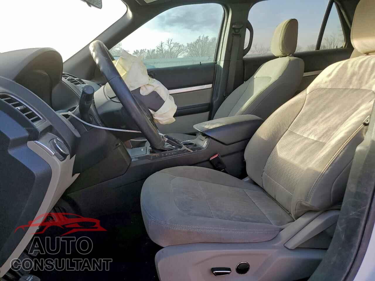 FORD EXPLORER 2018 - 1FM5K7B8XJGA97790