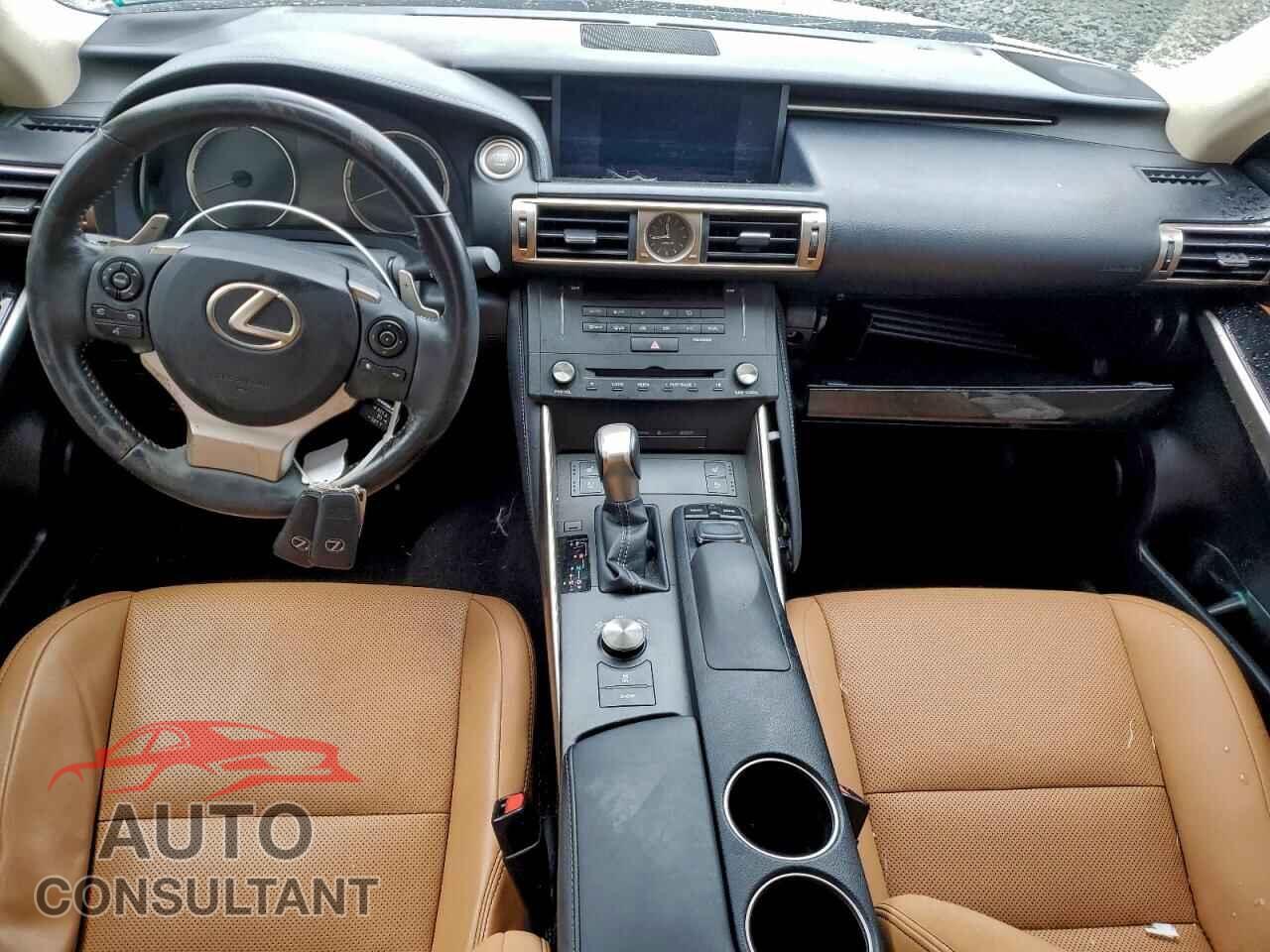 LEXUS IS 2015 - JTHCF1D21F5019129