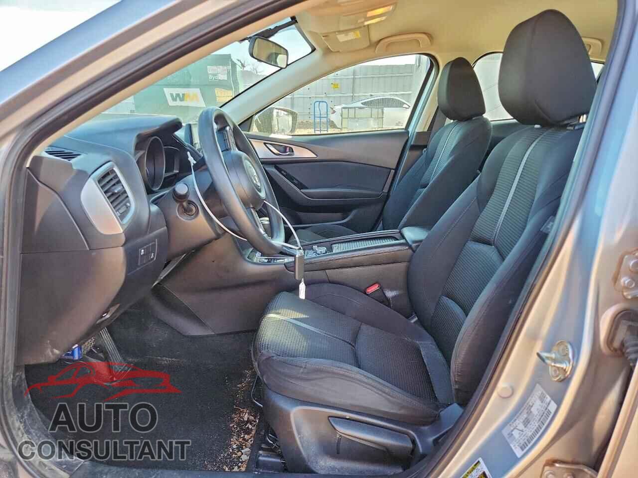 MAZDA 3 2017 - 3MZBN1U79HM136477