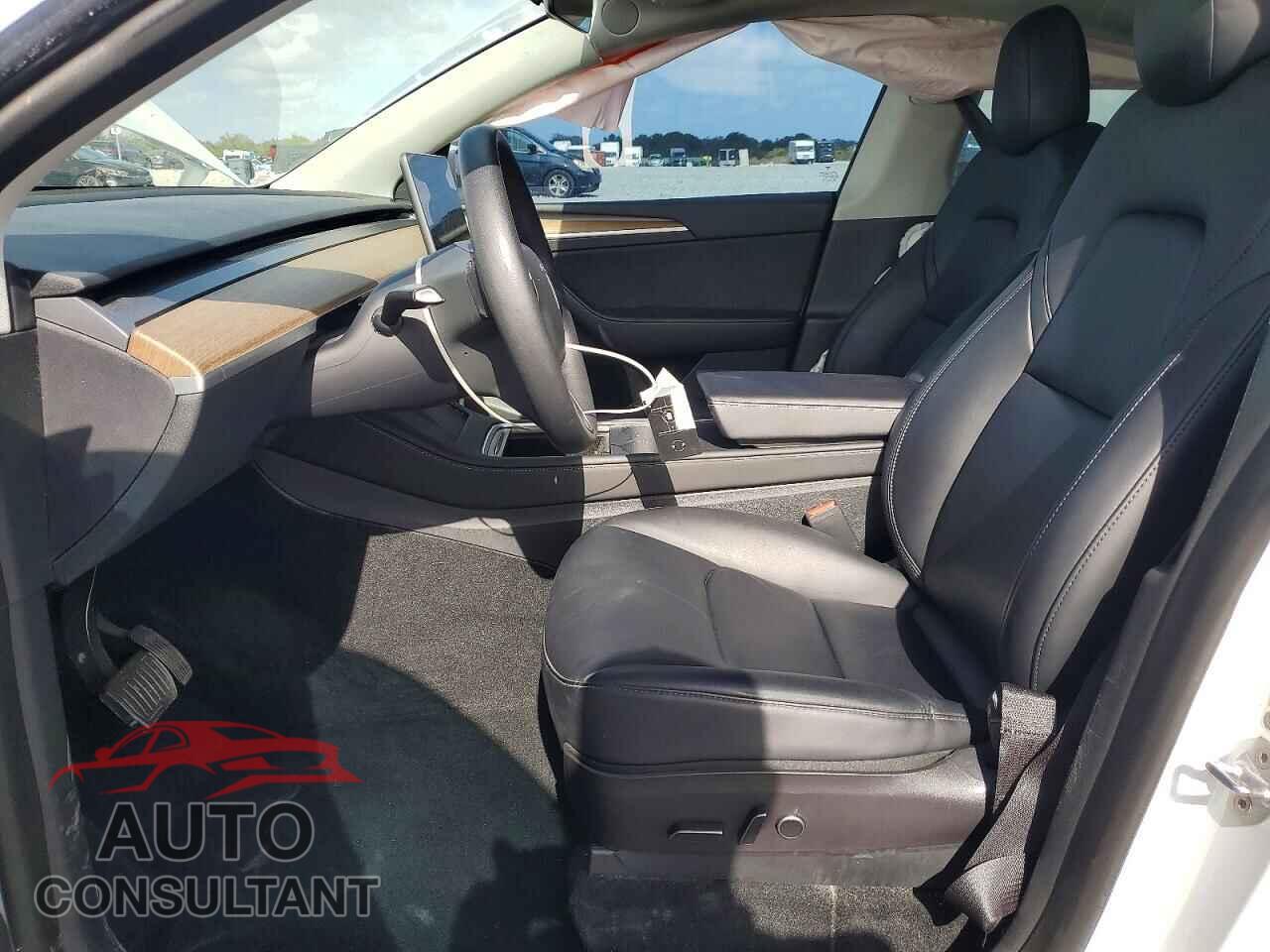 TESLA MODEL Y 2023 - 7SAYGDEEXPF611307