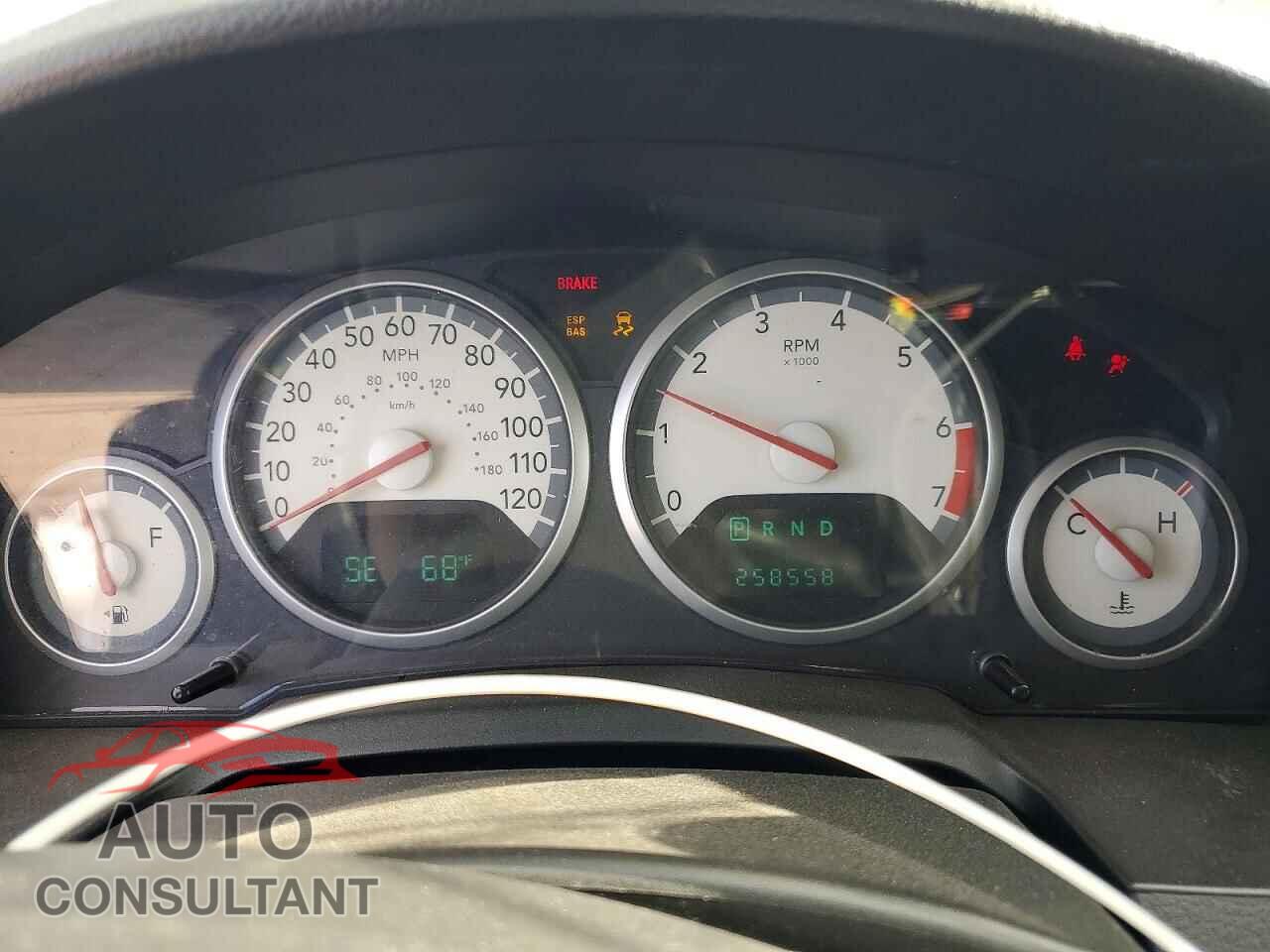 DODGE CARAVAN 2010 - 2D4RN5D12AR205046