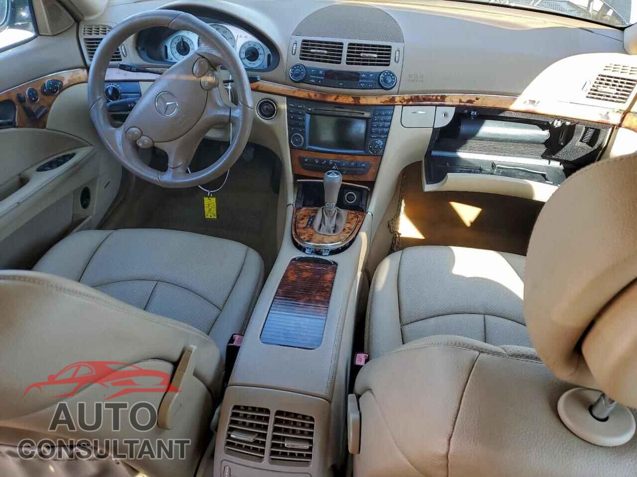 MERCEDES-BENZ E-CLASS 2009 - WDBUF56X19B417113