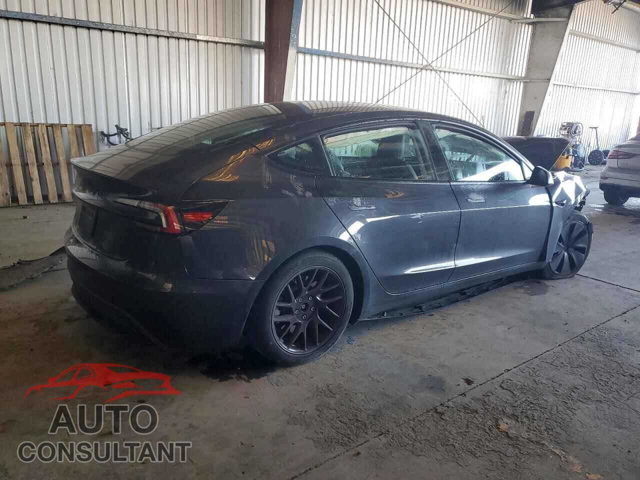 TESLA MODEL 3 2024 - 5YJ3E1EA5RF722603