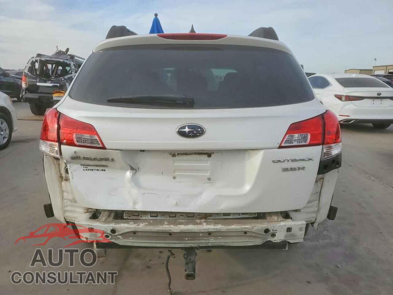 SUBARU OUTBACK 2011 - 4S4BRDLC3B2332111