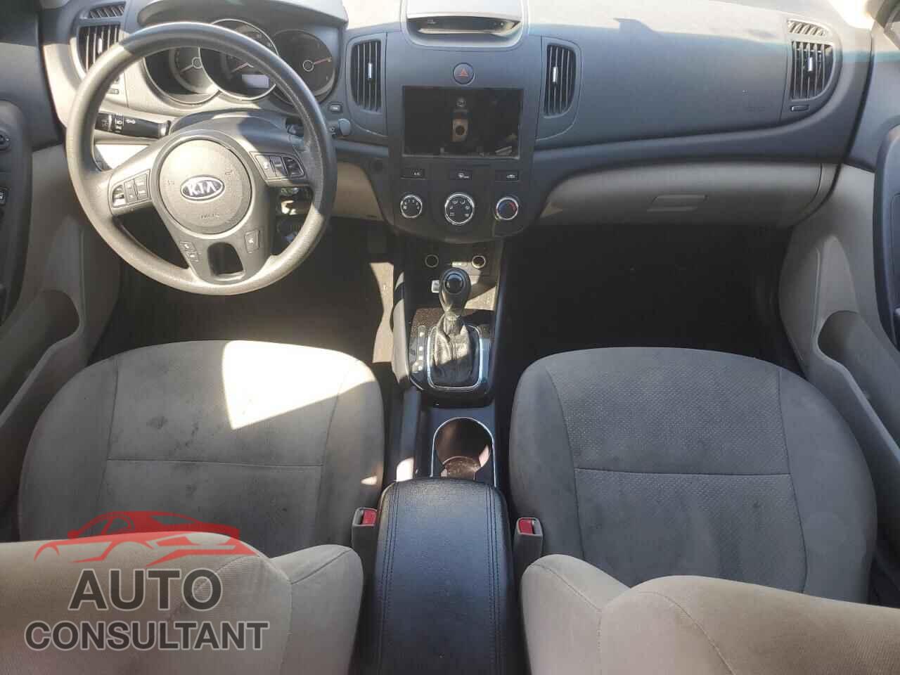 KIA FORTE 2011 - KNAFU4A20B5460011