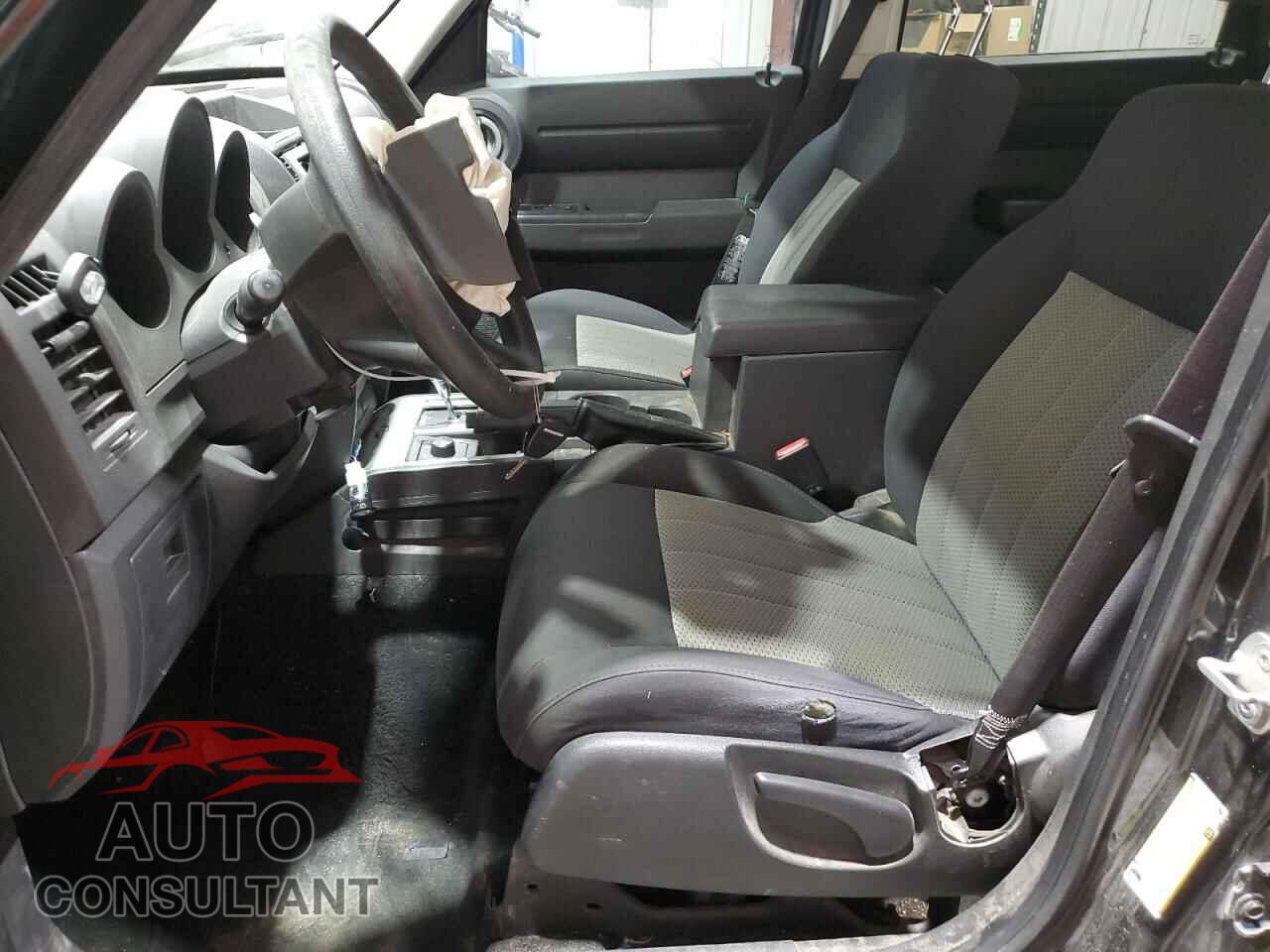 DODGE NITRO 2010 - 1D4PU4GK5AW174889