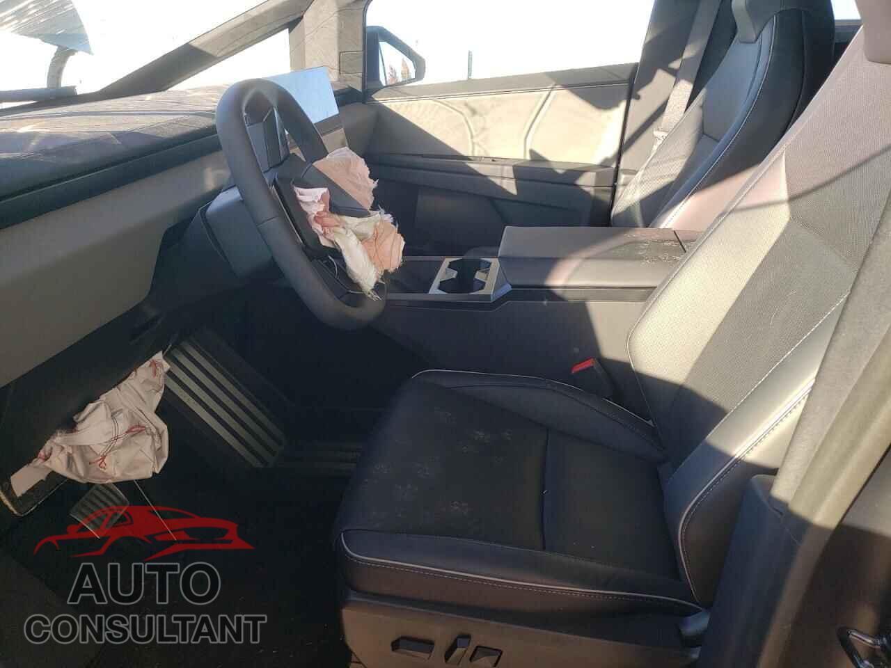 TESLA CYBERTRUCK 2024 - 7G2CEHEE4RA036395