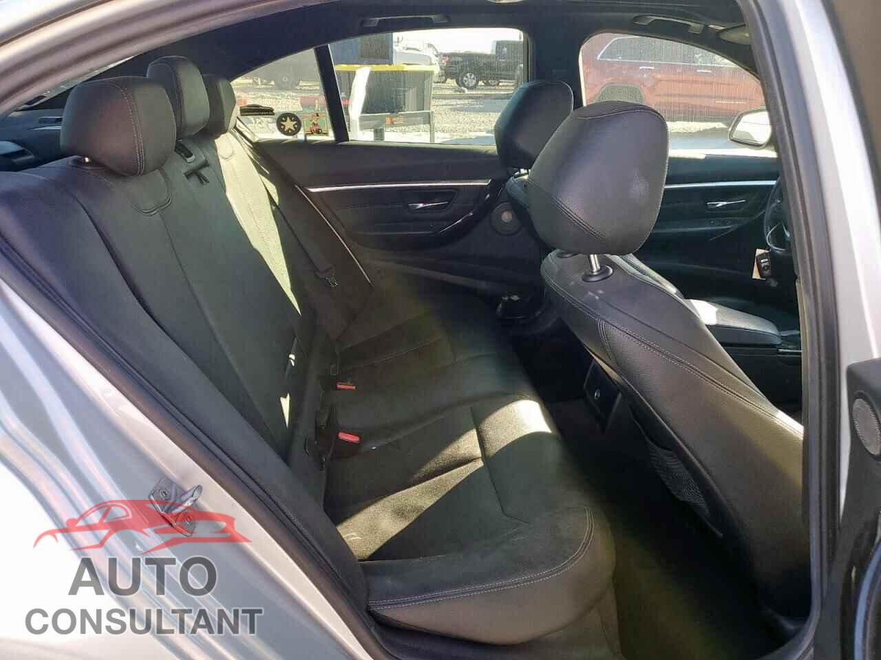 BMW 3 SERIES 2016 - WBA8B3G55GNT91706