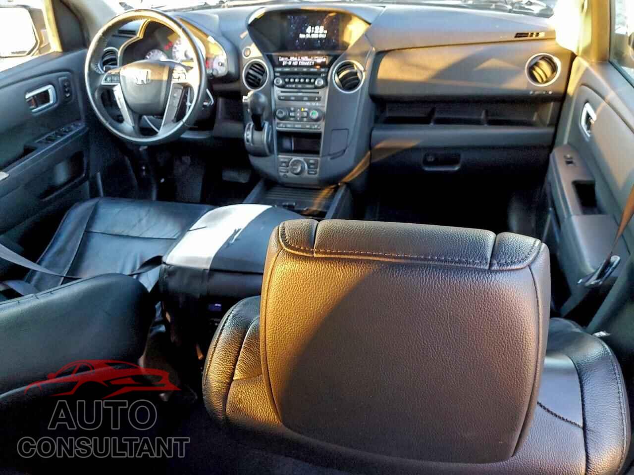 HONDA PILOT 2012 - 5FNYF3H98CB008181