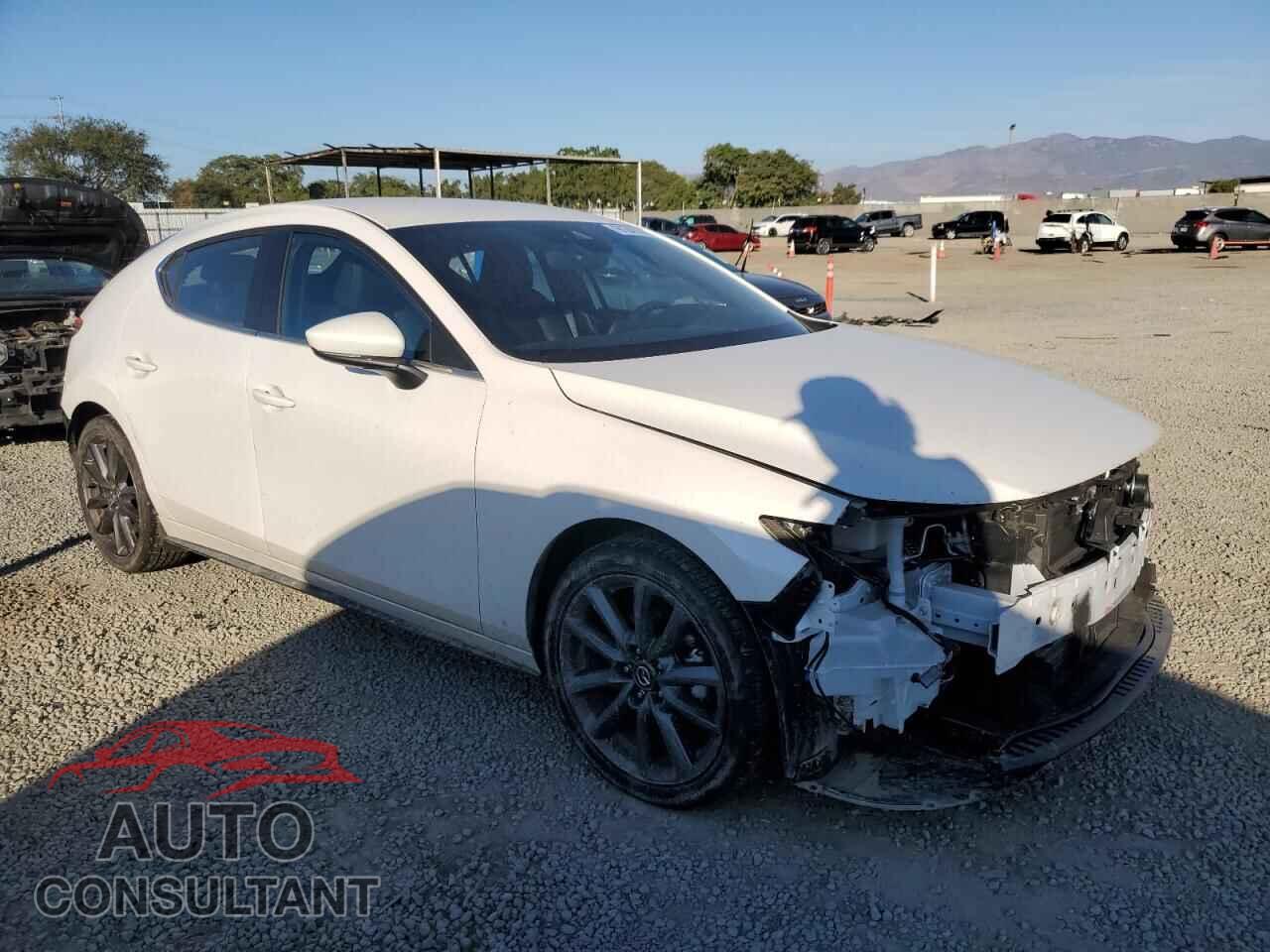 MAZDA 3 2023 - JM1BPAKM3P1616614