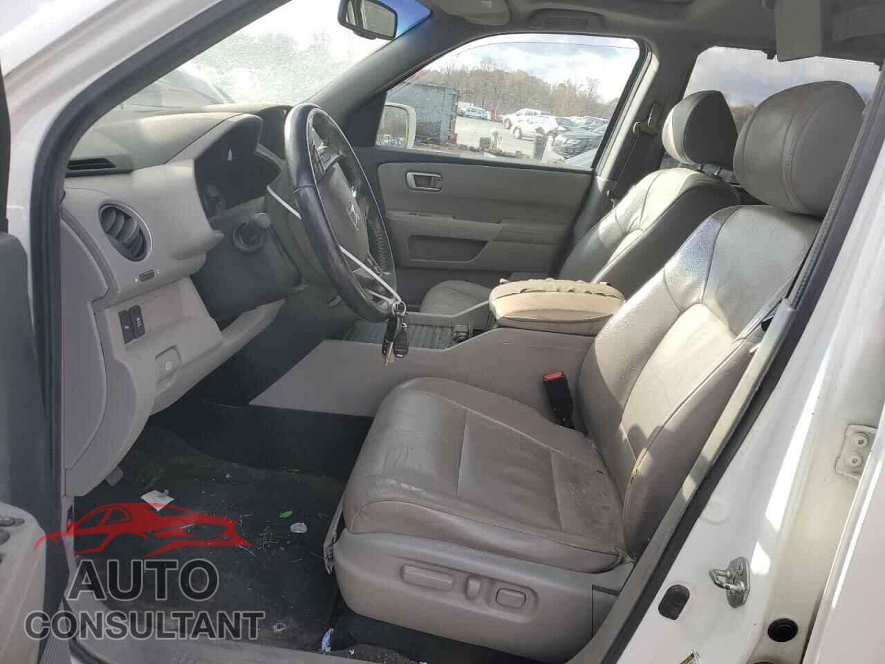 HONDA PILOT 2012 - 5FNYF4H9XCB044119