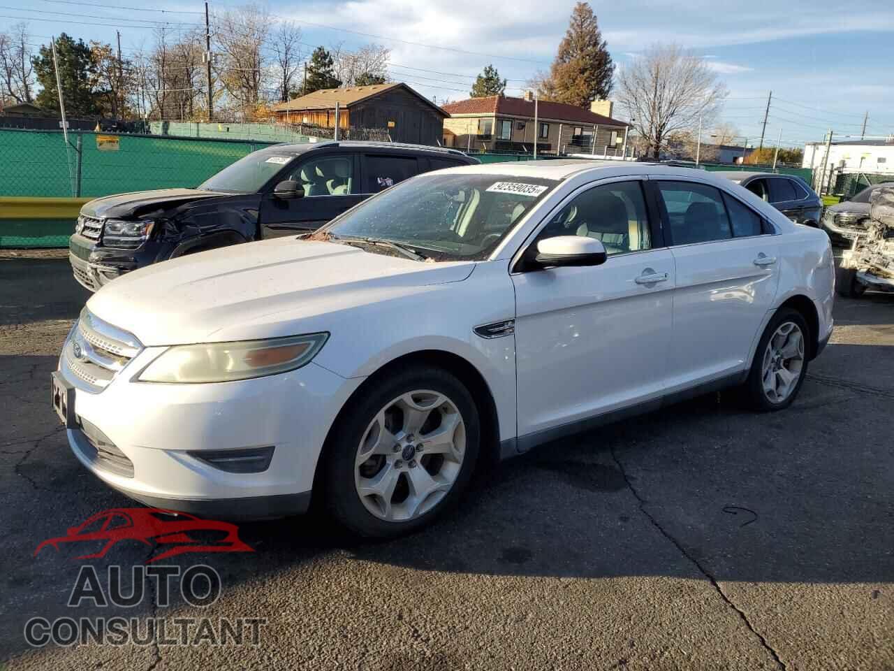FORD TAURUS 2011 - 1FAHP2EWXBG183396