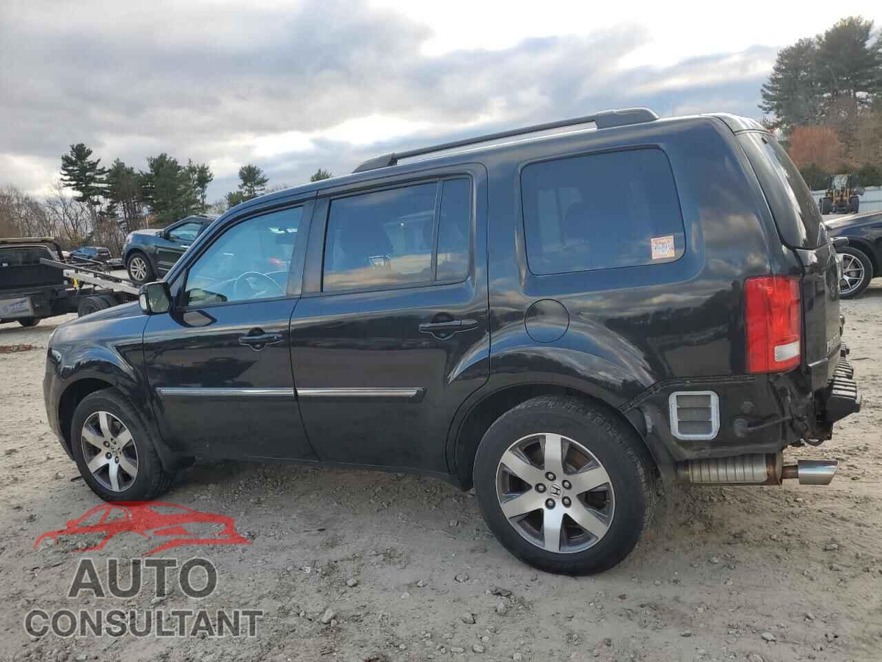 HONDA PILOT 2013 - 5FNYF4H96DB072369