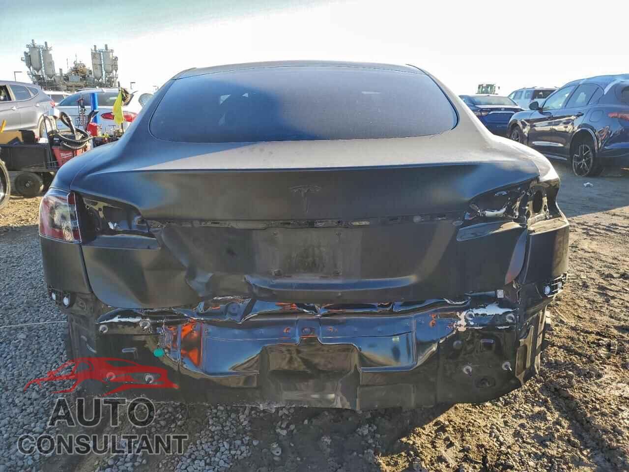 TESLA MODEL S 2022 - 5YJSA1E55NF464149