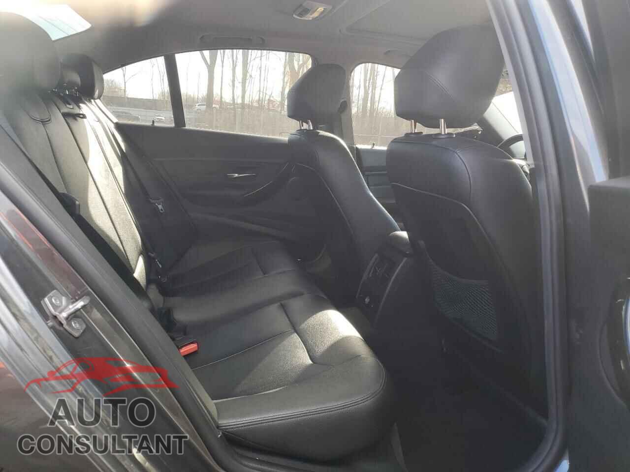 BMW 3 SERIES 2015 - WBA3B5C50FF961065