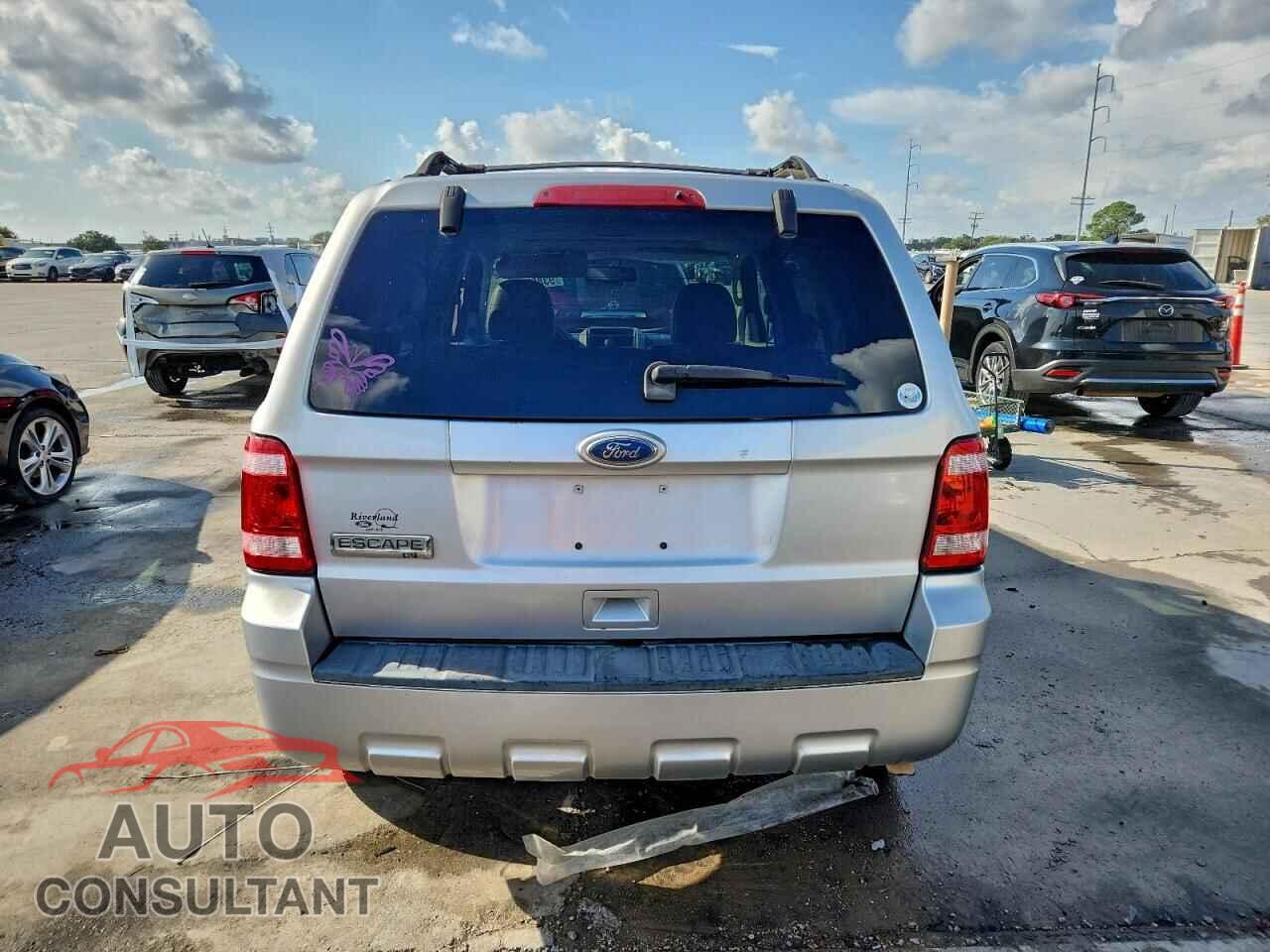 FORD ESCAPE 2010 - 1FMCU0D77AKC87900