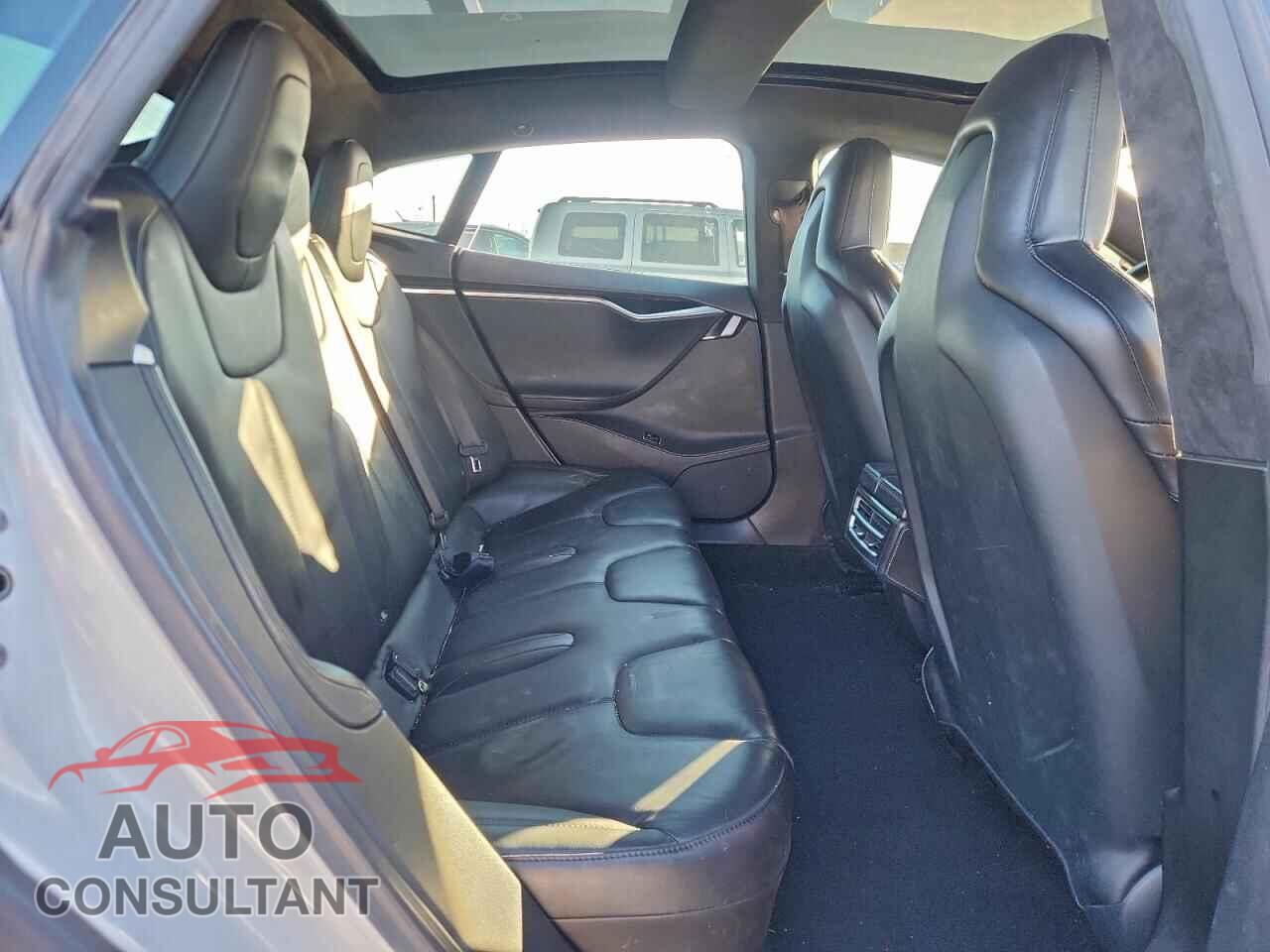 TESLA MODEL S 2016 - 5YJSA1E14GF122496
