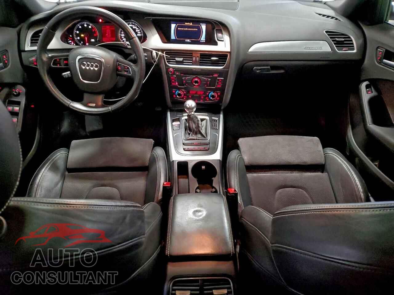 AUDI A4 2012 - WAUHFCFL5CA117248