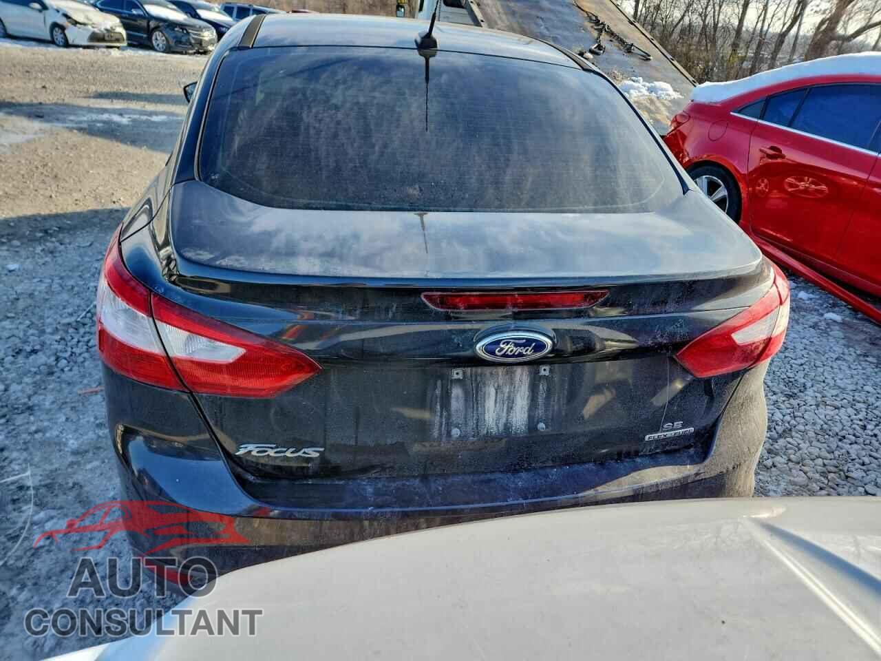 FORD FOCUS 2014 - 1FADP3F2XEL161636