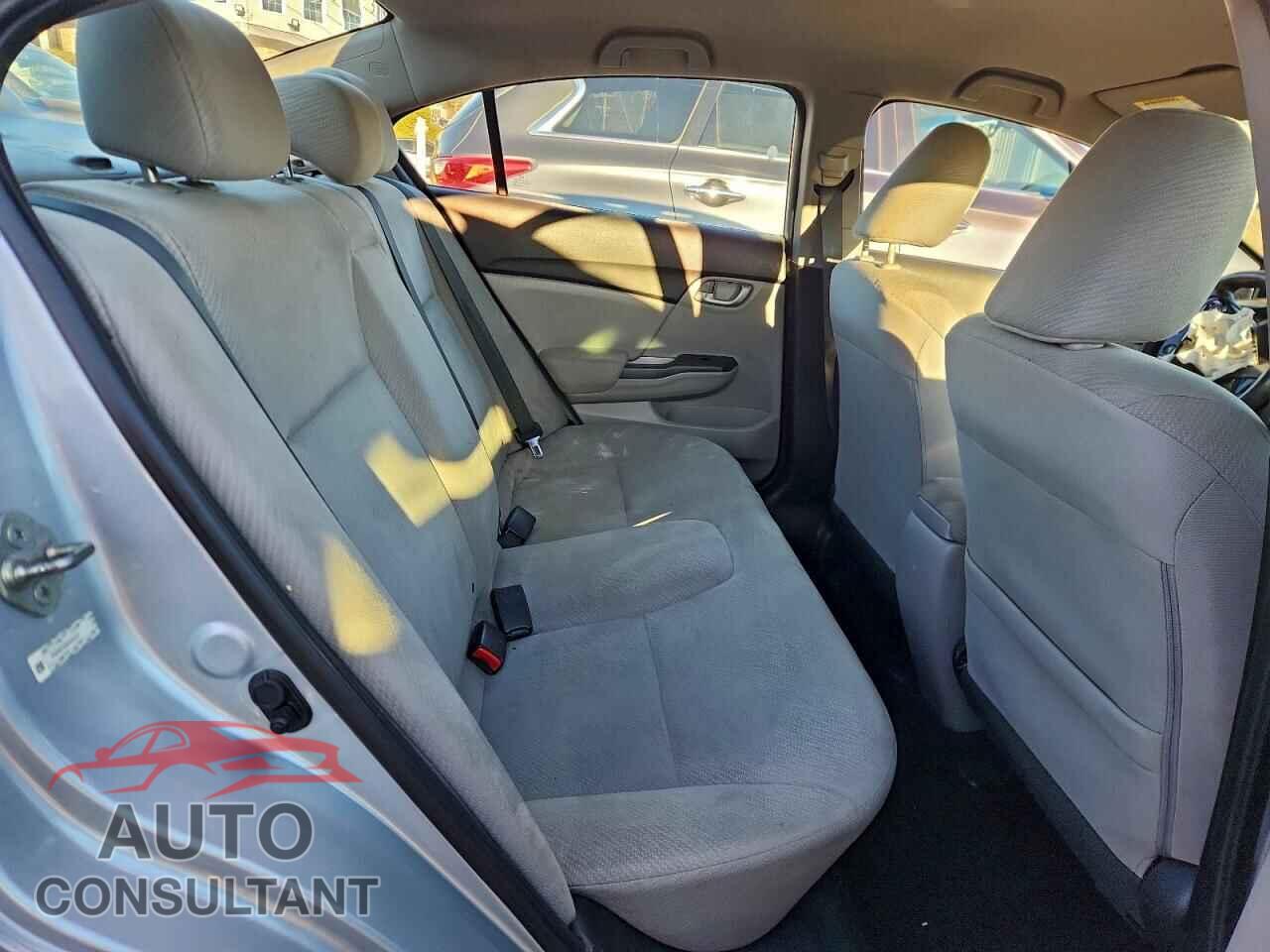 HONDA CIVIC 2013 - 2HGFB2F56DH595037