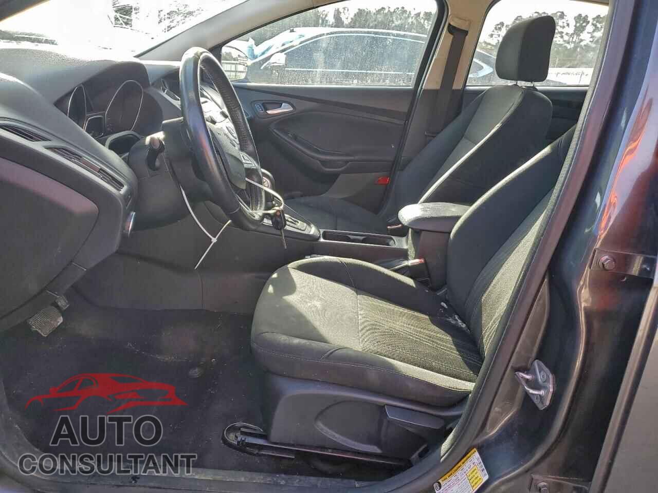 FORD FOCUS 2017 - 1FADP3F22HL270578