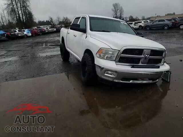 DODGE RAM 1500 2012 - 1C6RD7NT5CS202176