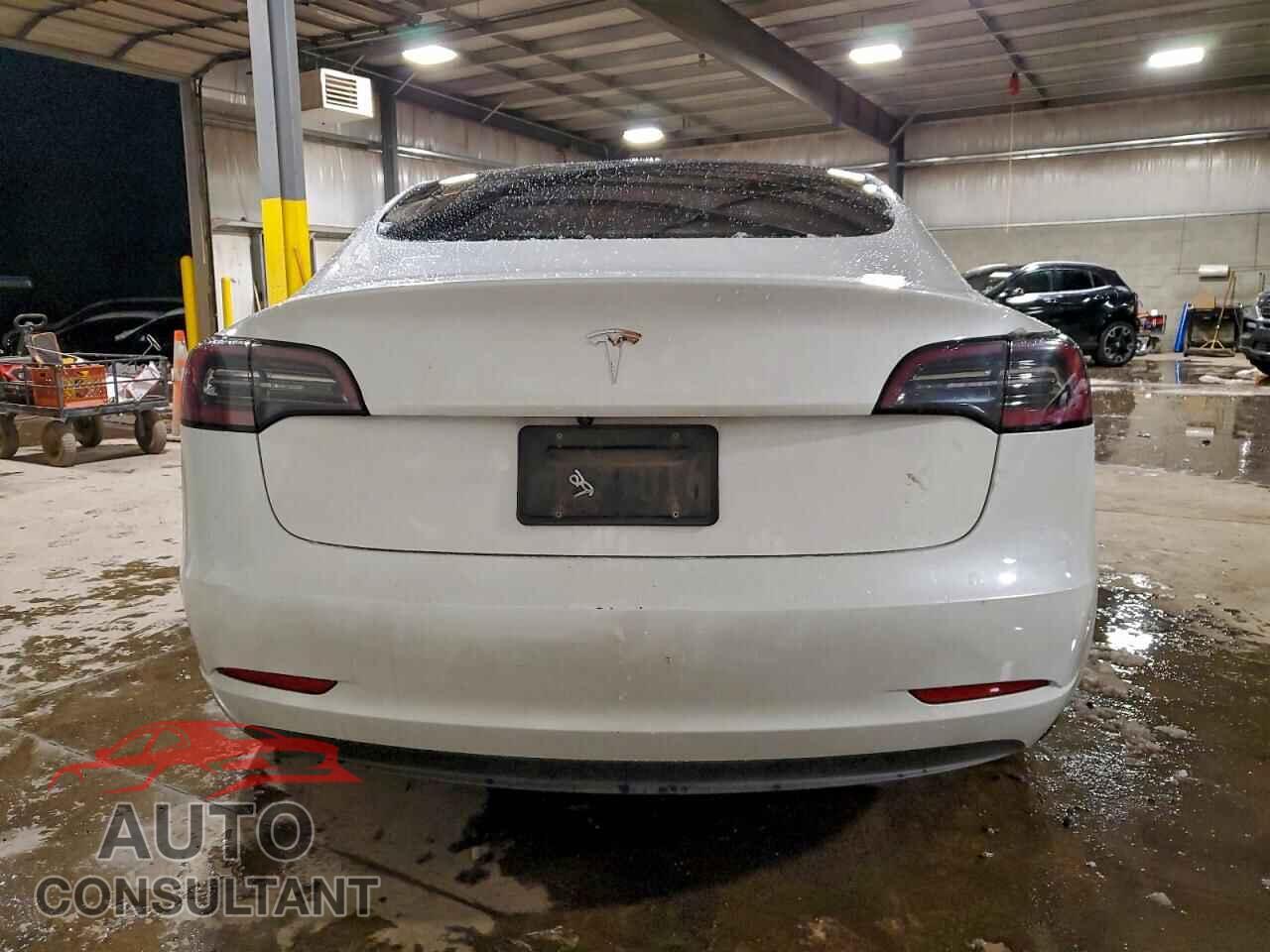 TESLA MODEL 3 2023 - 5YJ3E1EAXPF558200