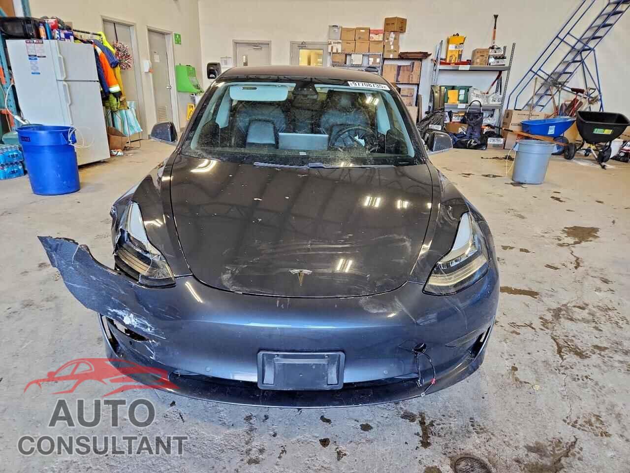 TESLA MODEL 3 2018 - 5YJ3E1EB2JF107794