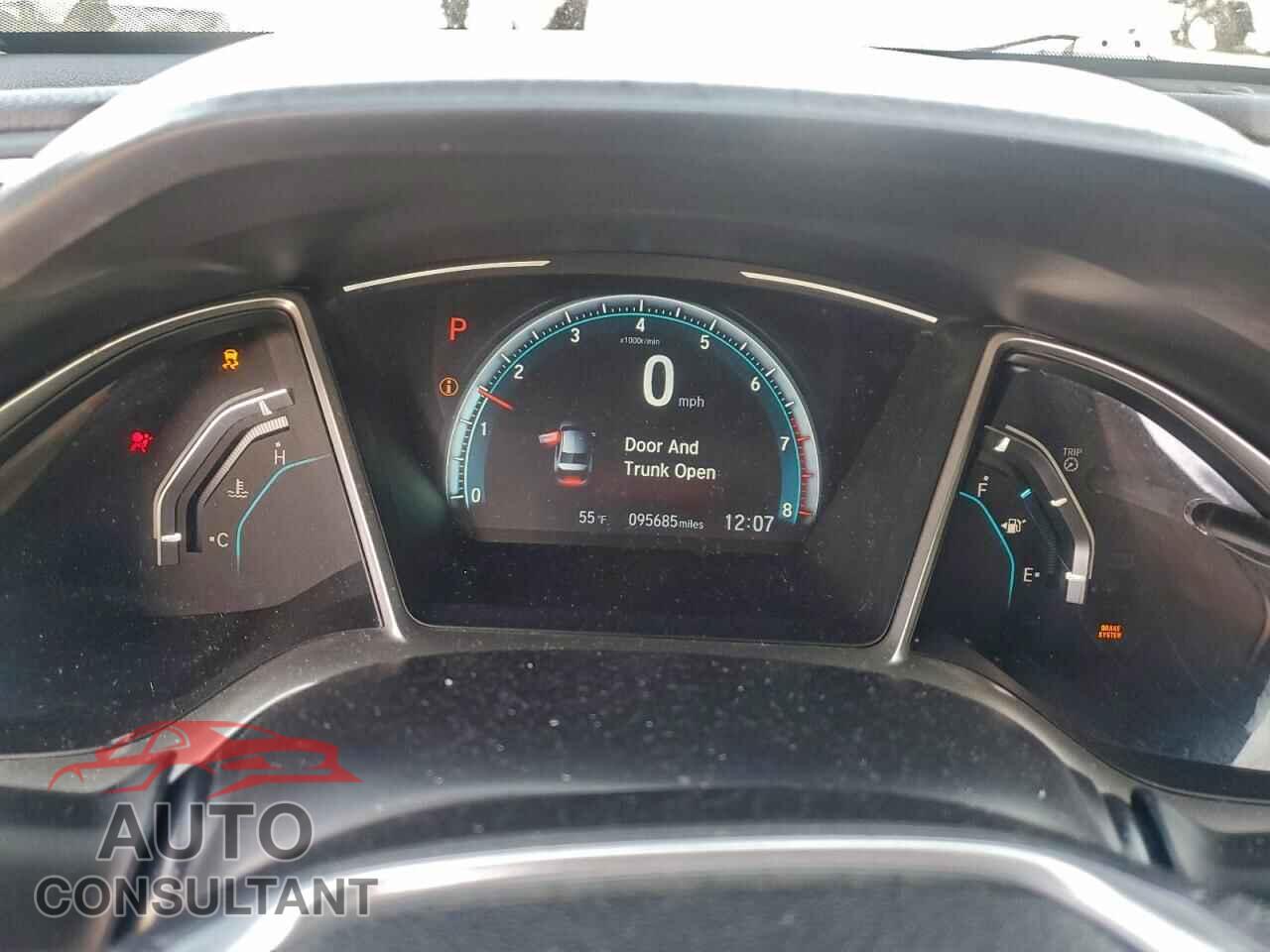 HONDA CIVIC 2017 - 2HGFC2F70HH558070