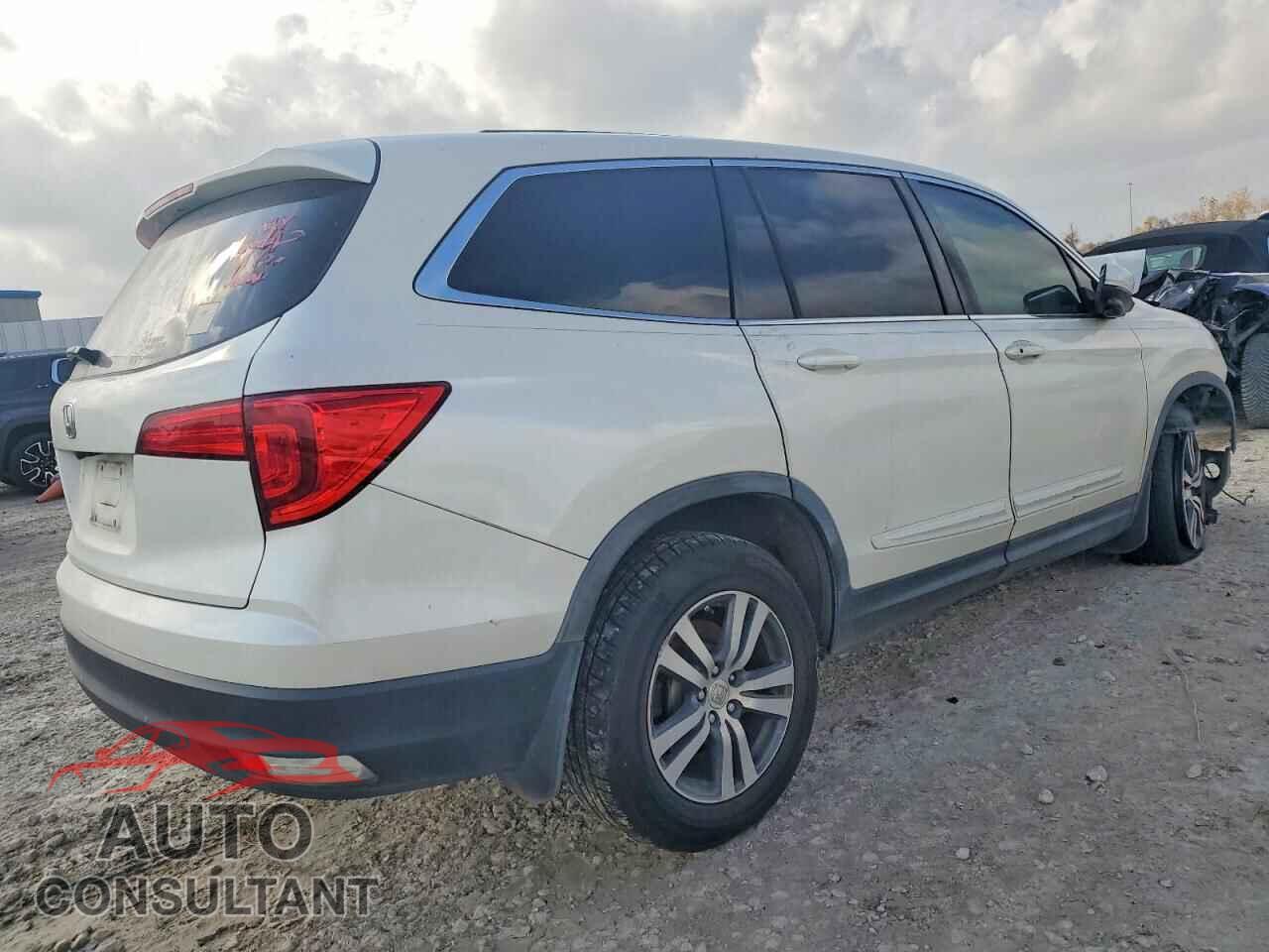 HONDA PILOT 2016 - 5FNYF5H35GB016011