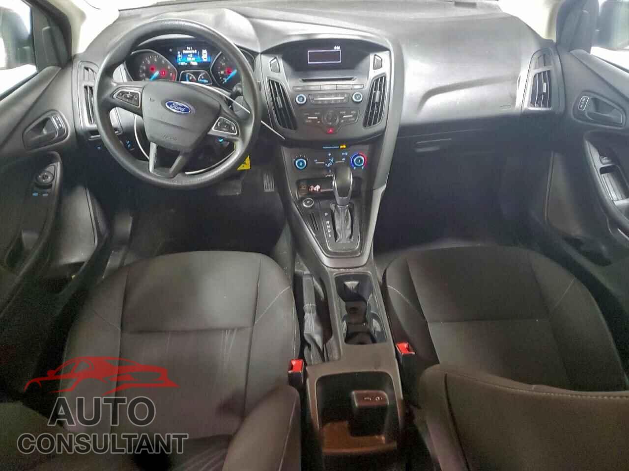 FORD FOCUS 2016 - 1FADP3E28GL201667
