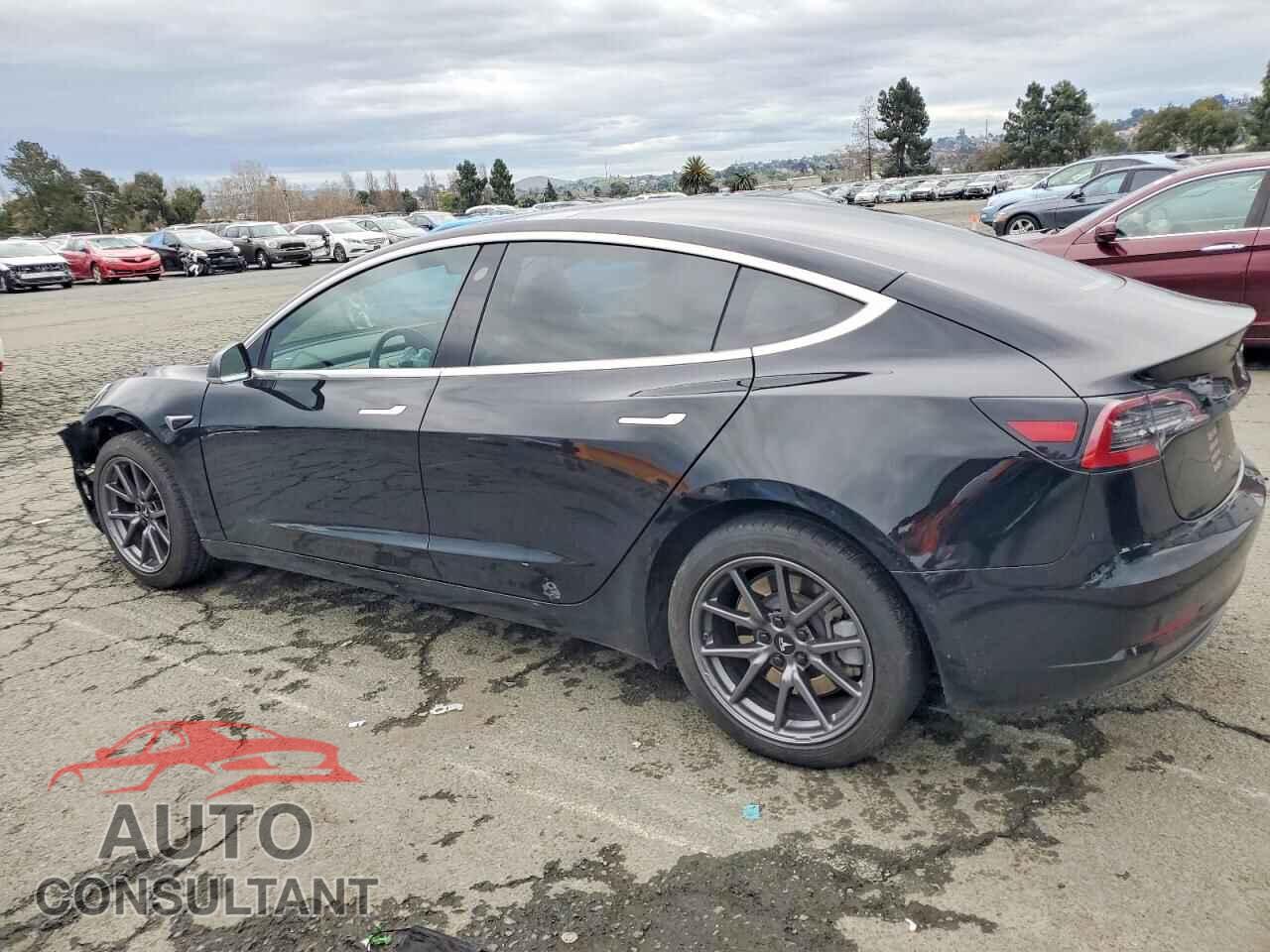 TESLA MODEL 3 2018 - 5YJ3E1EA6JF151904
