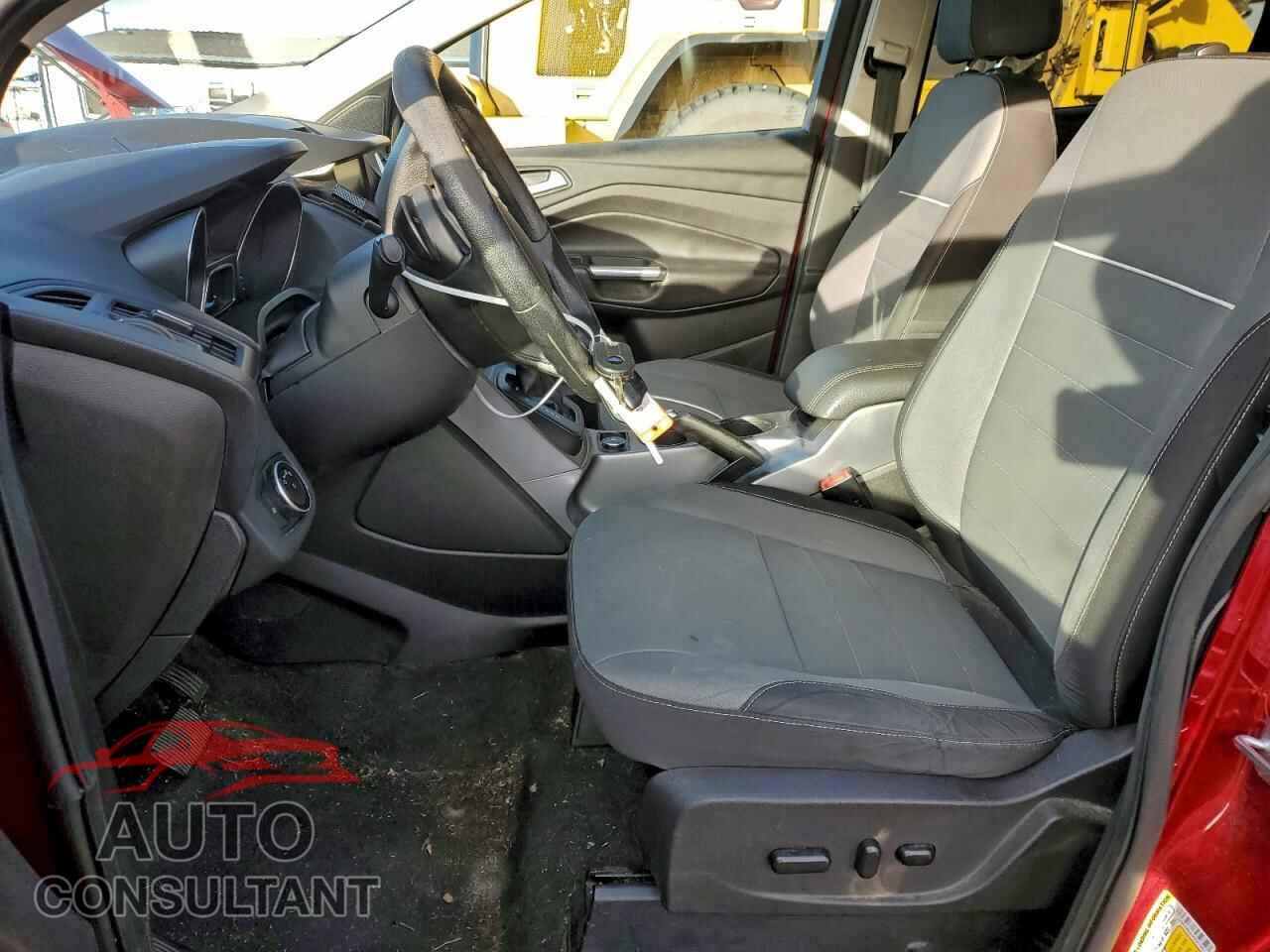 FORD ESCAPE 2015 - 1FMCU9GX4FUC27407