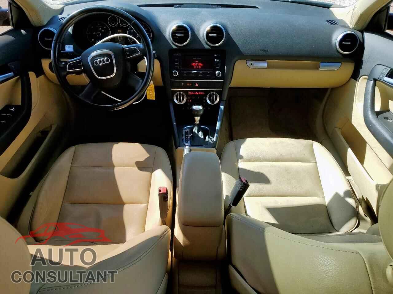 AUDI A3 2013 - WAUBJAFM2DA007342