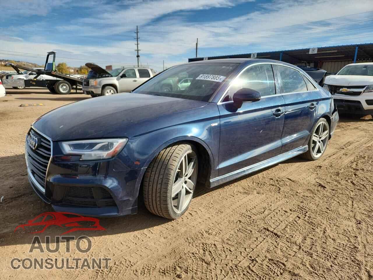 AUDI A3 2019 - WAUGUGFF9K1011838