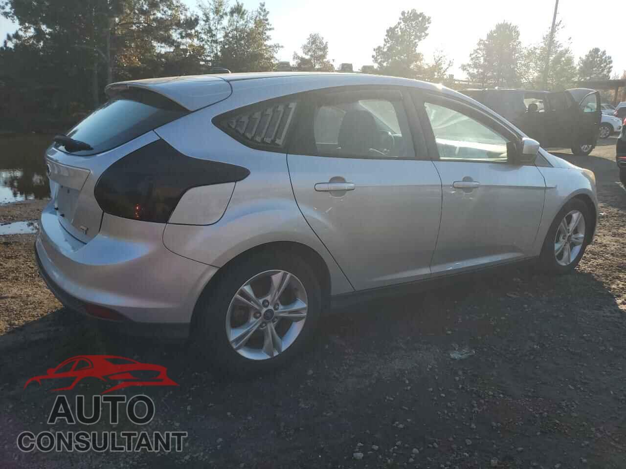 FORD FOCUS 2012 - 1FAHP3K25CL410624