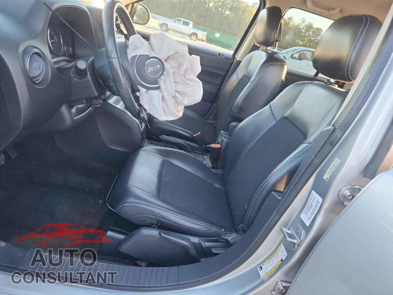 JEEP COMPASS 2014 - 1C4NJCEA3ED630861