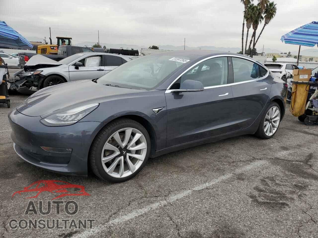 TESLA MODEL 3 2018 - 5YJ3E1EB0JF069109